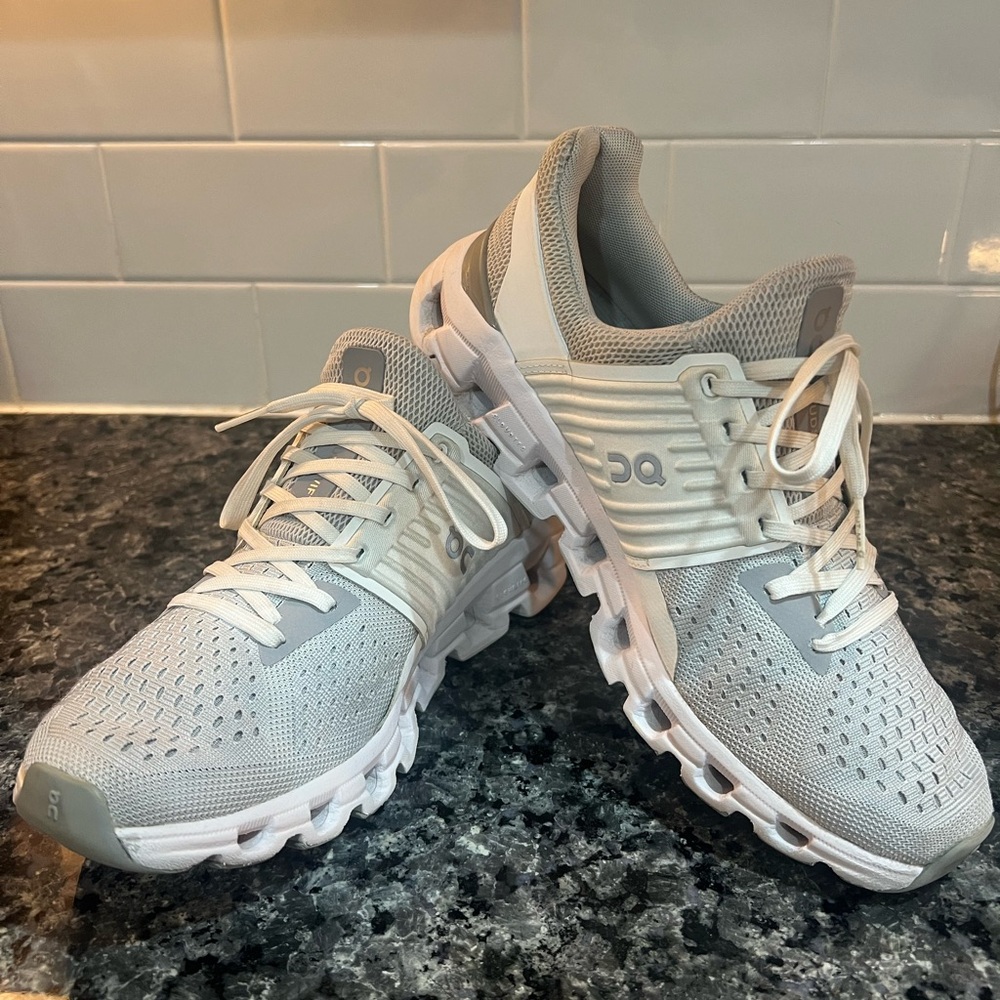 On Cloudswift Sneakers